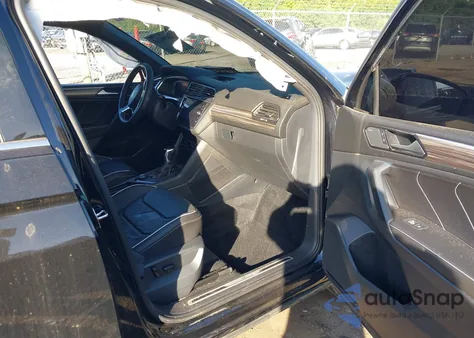 2023 Volkswagen Tiguan 2.0T Sel R-Line из США, поврежденный, VIN 3VV4B7AX7PM035904